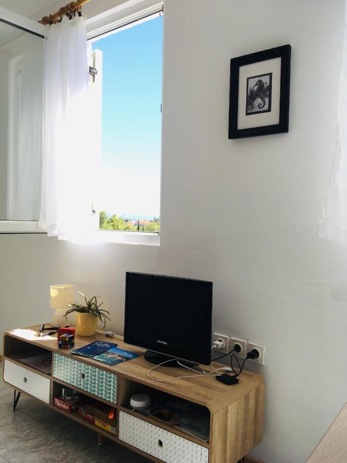 Solenta - Sunny & Bright Apartment Near Beach W Self Checkin Nečujam Exteriér fotografie
