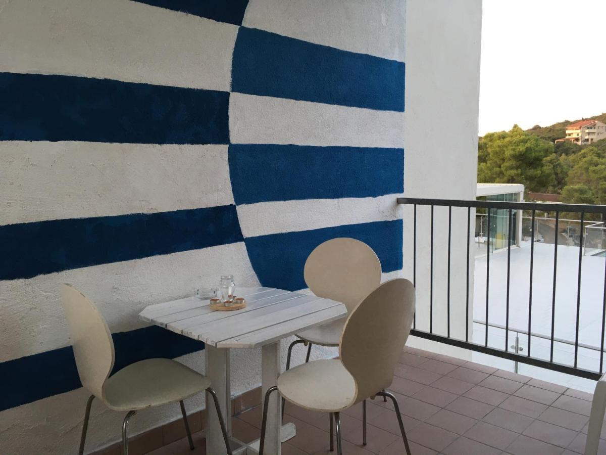Solenta - Sunny & Bright Apartment Near Beach W Self Checkin Nečujam Exteriér fotografie